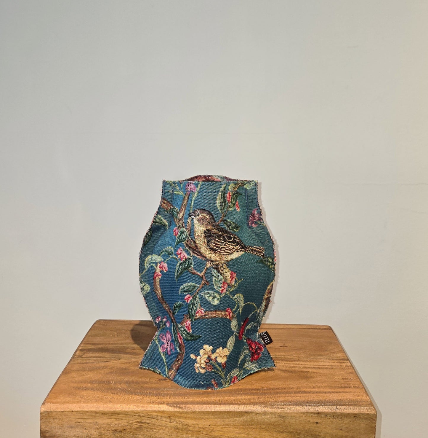 X BLUE - S | VITU VASE COVER